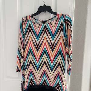 Cupio Women's Multicolor Chevron Tunic Top L